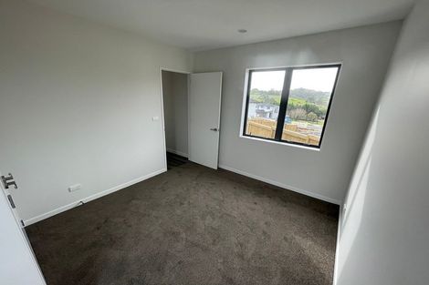 Photo of property in 7 Pepeke Way, Orewa, 0931