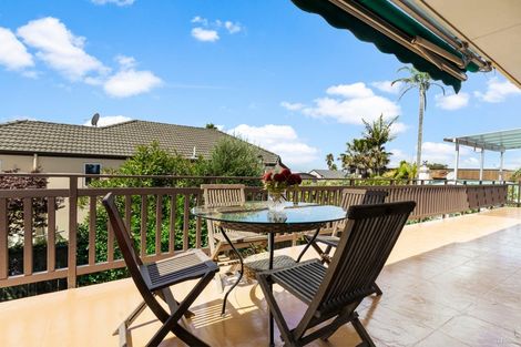 Photo of property in 1/67 Seaview Road, Castor Bay, Auckland, 0620