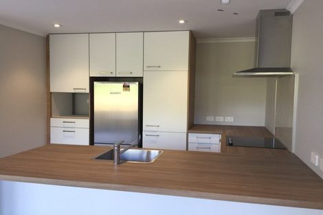 Photo of property in 20 Ridgeview Close, Red Beach, 0932