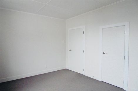 Photo of property in 27 Bulteel Street, New Plymouth, 4310