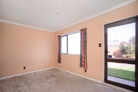 Photo of property in 6 Belvedere Crescent, Takaro, Palmerston North, 4412