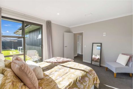 Photo of property in 14 Stowell Drive, Cromwell, 9310