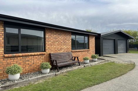 Photo of property in 130 Cunningham Crescent, Grasmere, Invercargill, 9810