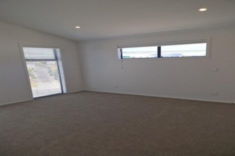 Photo of property in 1335e Papamoa Beach Road, Papamoa Beach, 3118