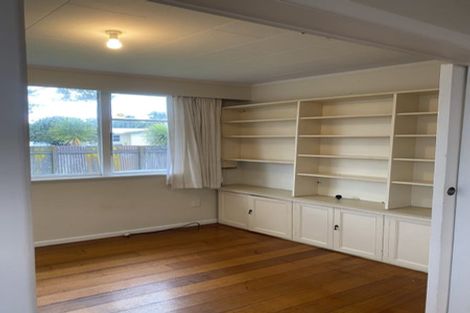 Photo of property in 14 Buckley Grove, Paraparaumu, 5032