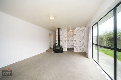 Photo of property in 146 Hillcrest Drive, Kelvin Grove, Palmerston North, 4414