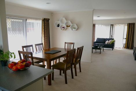 Photo of property in 24 Roy Douglas Place, Favona, Auckland, 2024