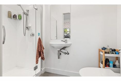 Photo of property in 94 Saint Martins Road, Saint Martins, Christchurch, 8022