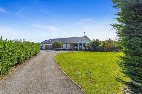 Photo of property in 1037 State Highway 1, Te Horo, Otaki, 5581