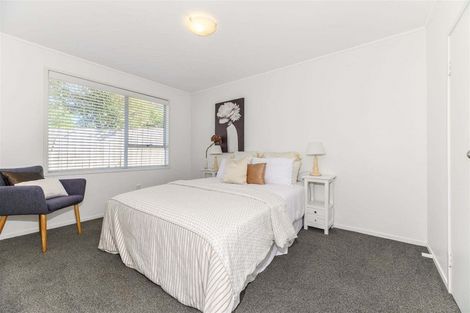 Photo of property in 380 East Coast Road, Sunnynook, Auckland, 0630