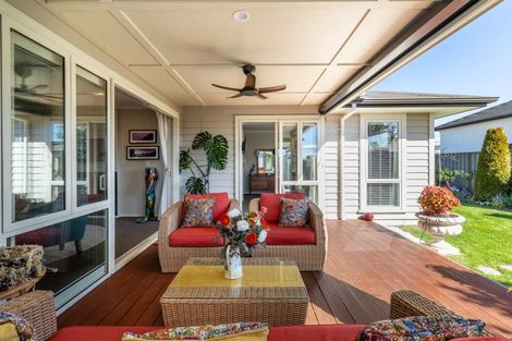 Photo of property in 17 Rakaia Way, Poraiti, Napier, 4112