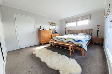 Photo of property in 9 Sacred Kingfisher Road, Hobsonville, Auckland, 0616