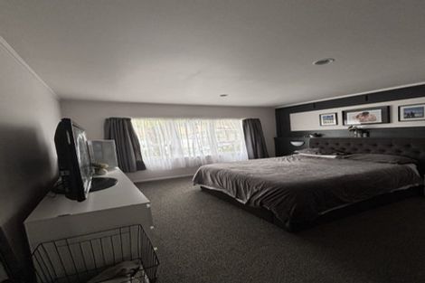 Photo of property in 1/10 Agincourt Street, Glenfield, Auckland, 0629