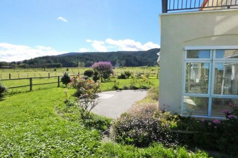 Photo of property in 53 Gladstone Road, Levin, 5571