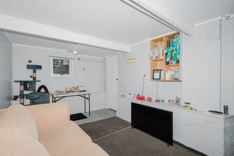 Photo of property in 114 Tuhikaramea Road, Dinsdale, Hamilton, 3204