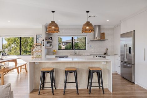 Photo of property in 33 Manuwai Drive, Matua, Tauranga, 3110