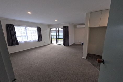 Photo of property in 12 Redwood Drive, Waipukurau, 4200