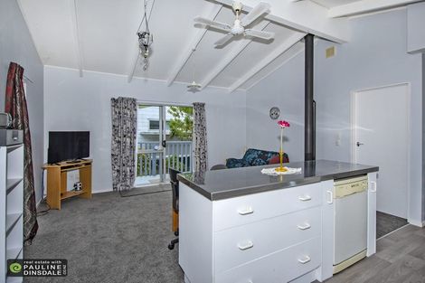 Photo of property in 8a Bloomfield Place, Onerahi, Whangarei, 0110