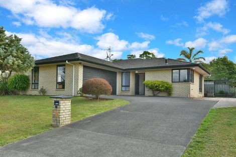 Photo of property in 66 Cabeleigh Drive, Helensville, 0800