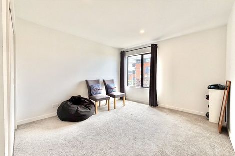 Photo of property in 1/28 Smythe Road, Henderson, Auckland, 0612