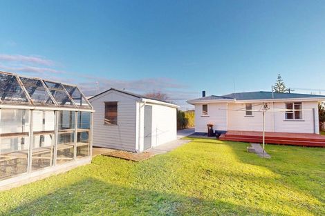 Photo of property in 7 Tararua Terrace, Cloverlea, Palmerston North, 4412