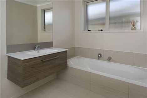 Photo of property in 19 Seashell Drive, Papamoa Beach, Papamoa, 3118