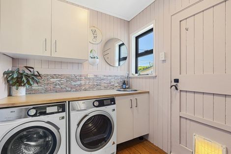 Photo of property in 13 Raleigh Street, Vogeltown, New Plymouth, 4310