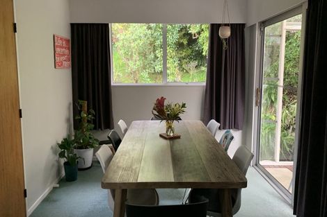 Photo of property in 5 Halswater Drive, Churton Park, Wellington, 6037