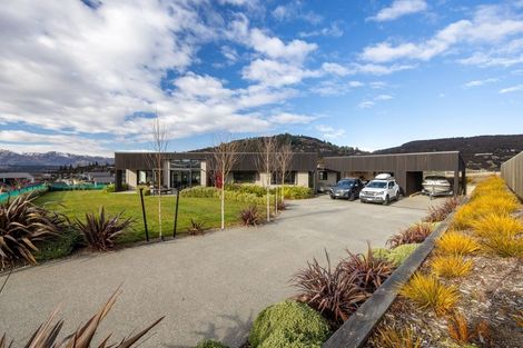 Photo of property in 2 Maryburn Lane, Wanaka, 9305