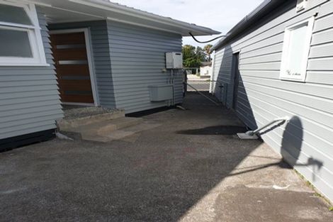 Photo of property in 2 Mariner Street, Mangere, Auckland, 2022