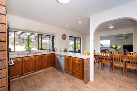 Photo of property in 9 Cumberland Rise, Taradale, Napier, 4112