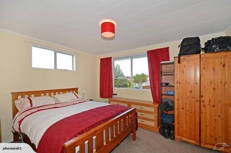 Photo of property in 1 Topeka Grove, Totara Park, Upper Hutt, 5018