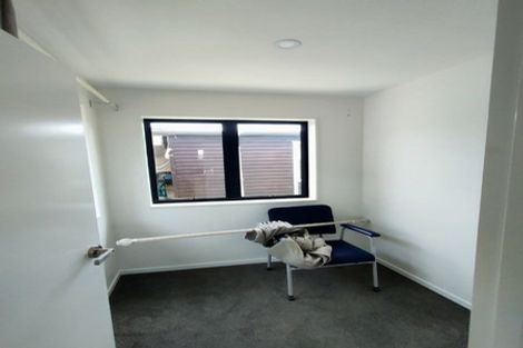 Photo of property in 48 Spence Road, Henderson, Auckland, 0612