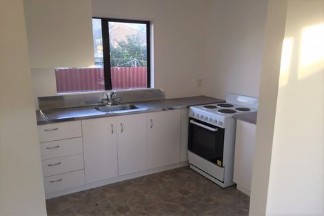 Photo of property in 8 Burbridge Road, Favona, Auckland, 2024