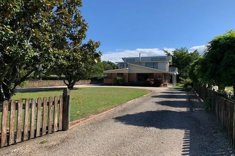 Photo of property in 366 Abel Tasman Drive, Motupipi, Takaka, 7183