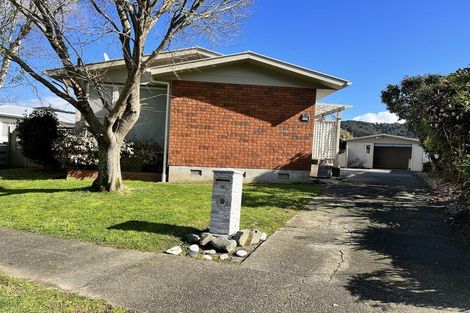 Photo of property in 7 Mataura Grove, Wainuiomata, Lower Hutt, 5014