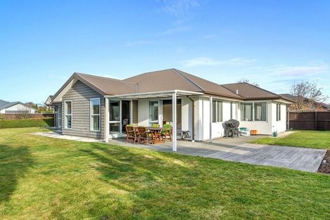 Photo of property in 93 Cairnbrae Drive, Prebbleton, 7604