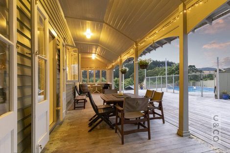 Photo of property in 913 Peak Road, Helensville, 0875