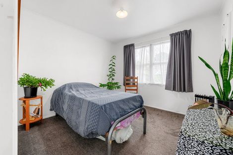 Photo of property in 8 Robert Grigg Place, Hamilton East, Hamilton, 3216