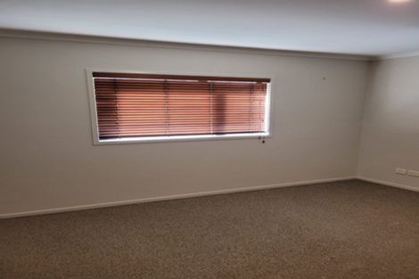 Photo of property in 57b Sabulite Road, Kelston, Auckland, 0602
