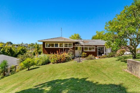 Photo of property in 70 Mountbatten Avenue, Hillcrest, Auckland, 0627