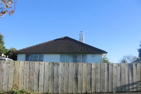 Photo of property in 45 Exeter Crescent, Takaro, Palmerston North, 4412