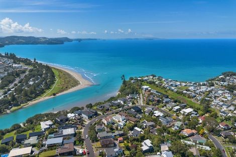 Photo of property in 61 Rosario Crescent, Red Beach, 0932