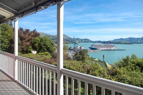 Photo of property in 35 Reserve Terrace, Lyttelton, 8082