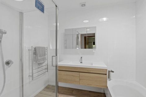 Photo of property in 9 Tawa Street, Inglewood, 4330