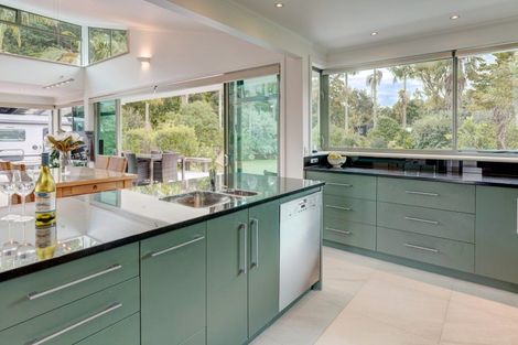 Photo of property in 13 Florance Avenue, Russell, 0202