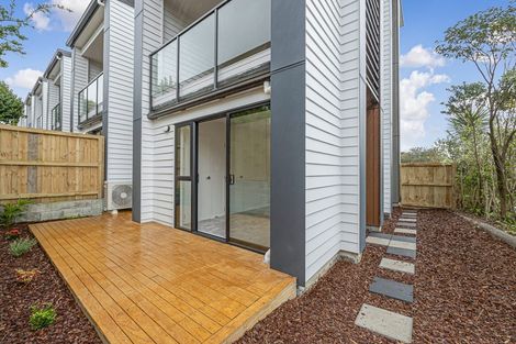 Photo of property in 5/163 Edmonton Road, Te Atatu South, Auckland, 0610