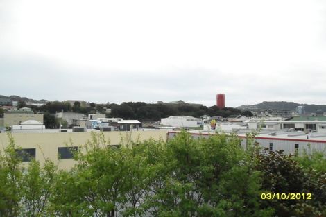 Photo of property in 8 Girton Terrace, Mount Cook, Wellington, 6021