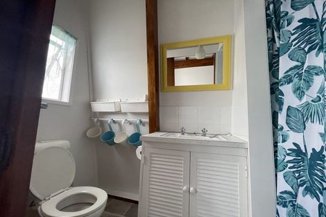 Photo of property in 33 Kurnell Drive, Botany Downs, Auckland, 2010
