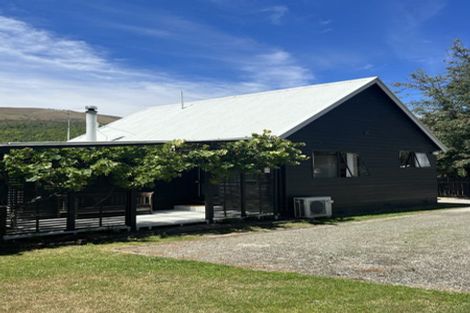 Photo of property in 9 Reid Crescent, Arrowtown, 9302